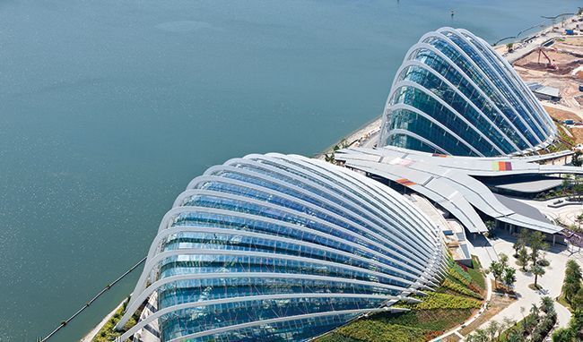 Chapas gigantes: vidro jumbo é tendência na arquitetura 