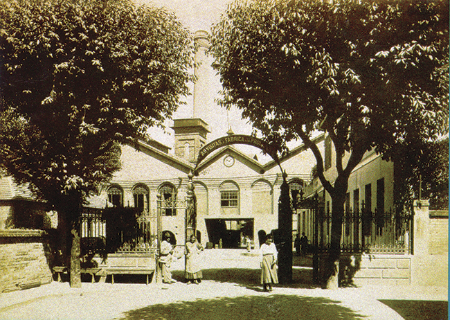 Vidraria Santa Marina, anos 1930. 