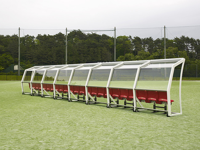 Banco reserva com coberturas de vidro AGC