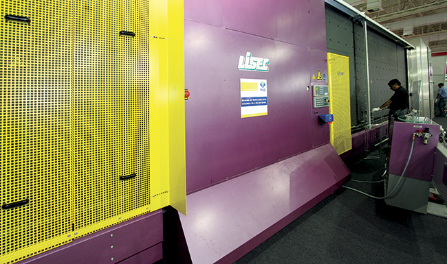 Máquina produtora de vidros insulados da PKO