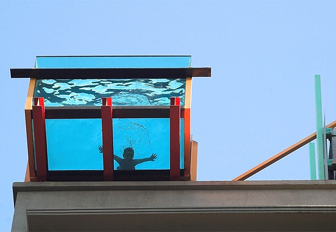 Piscina de suspensa de vidro